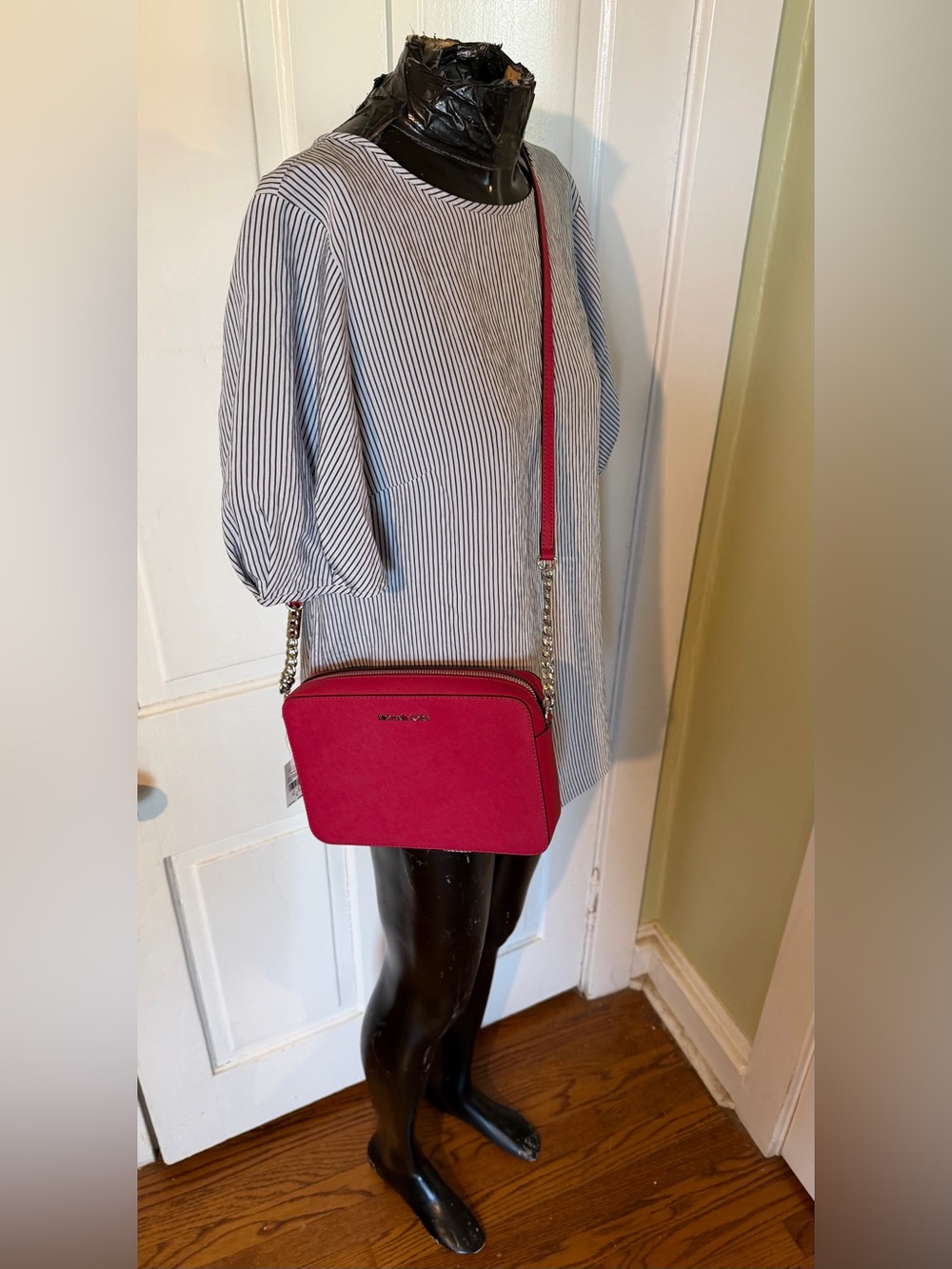 Michael Kors Saffiano Crossbody Bag in Raspberry - NWT - Picture 11 of 12